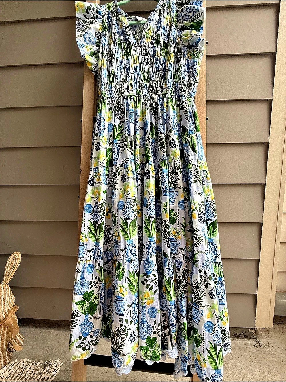 Crown & Ivy Floral Maxi Dress in White & Blue Size 10 Like New